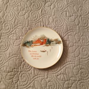Vintage American Greetings Decorative Christmas 1985 Porcelain Plate 6 3/4"